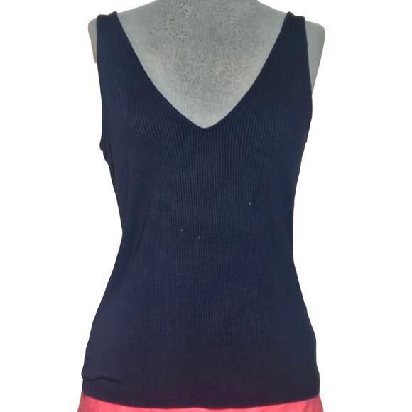 Banana Republic Navy V Neck Tank Size Medium - Picture 1 of 4